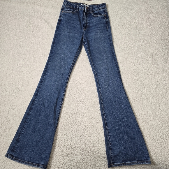 Zara Denim - Zara High Rise Flare Jeans Size 6